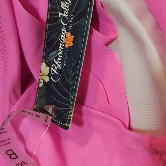 BLOOMING JELLY Ruffle Tummy Control Swimsuit - Picture 5 of 5